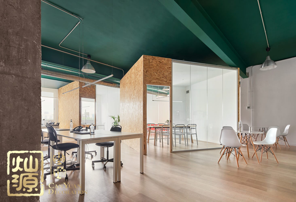 法國農(nóng)場母雞熱死 下一個(gè)可能就是辦公室里的你了