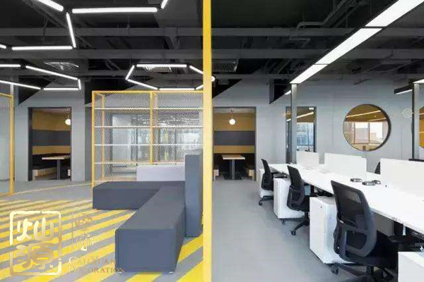 ofo小黃車日均退款3500人 ，走下神壇的小黃車辦公室人去樓空？