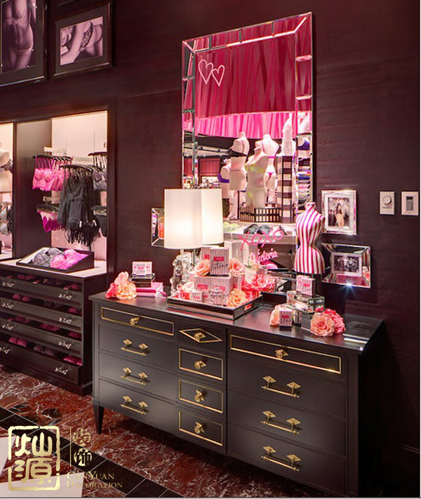 維密首位變性模特橫空出世 【多圖深度】探究維密首位變性模特事件的來龍去脈