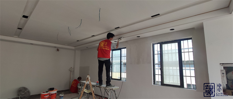 跟我一樣想創(chuàng)業(yè)開個小公司的，辦公室裝修公司你們都是怎么選的??？