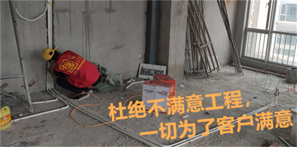 “聽說隔壁生意火爆的餐廳設(shè)計裝修當(dāng)初是你們做的？”——李總開門見山