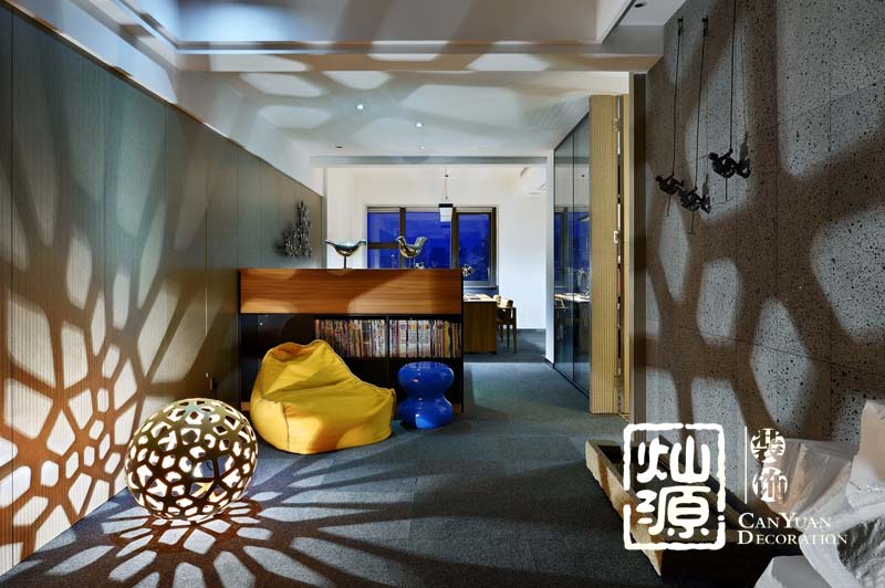 川瀘國外混搭風(fēng)格辦公室裝修設(shè)計案例-燦源裝飾