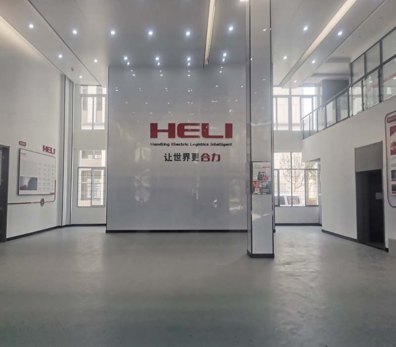 質(zhì)量精良服務(wù)好，百?gòu)?qiáng)企業(yè)合作選擇——廣西合力叉車(chē)4S店裝修工程案例-燦源裝飾