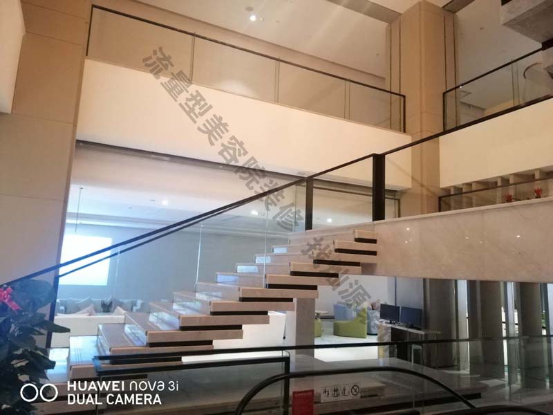 南寧美容院裝修實景圖&mdash;燦源裝飾